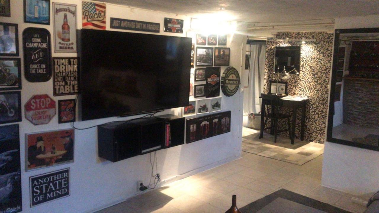 Suite Apartment With Garden And All Amenities Малмьо Екстериор снимка